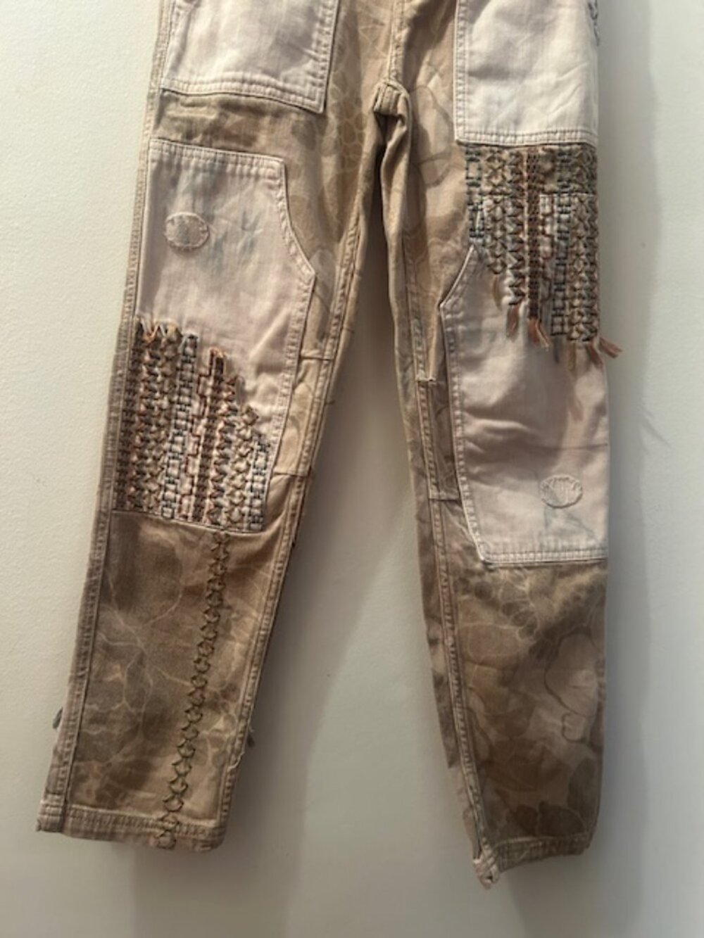 Anthropologie x Pilcro The Camp Wanderer Khaki Tan Floral Patchwork Pants - Picture 12 of 16